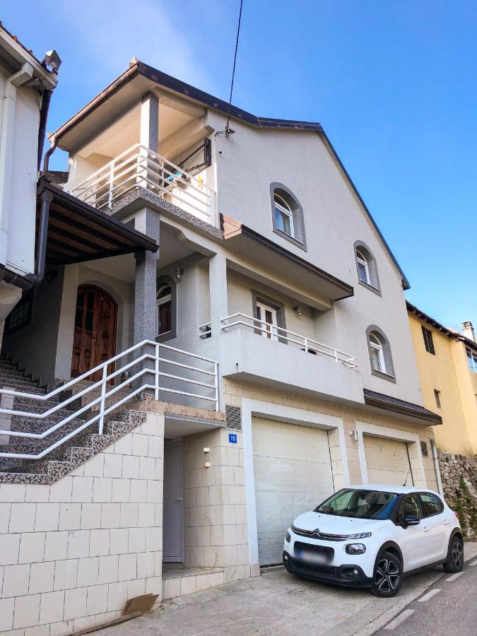 Apartman Konatar Цетине Экстерьер фото