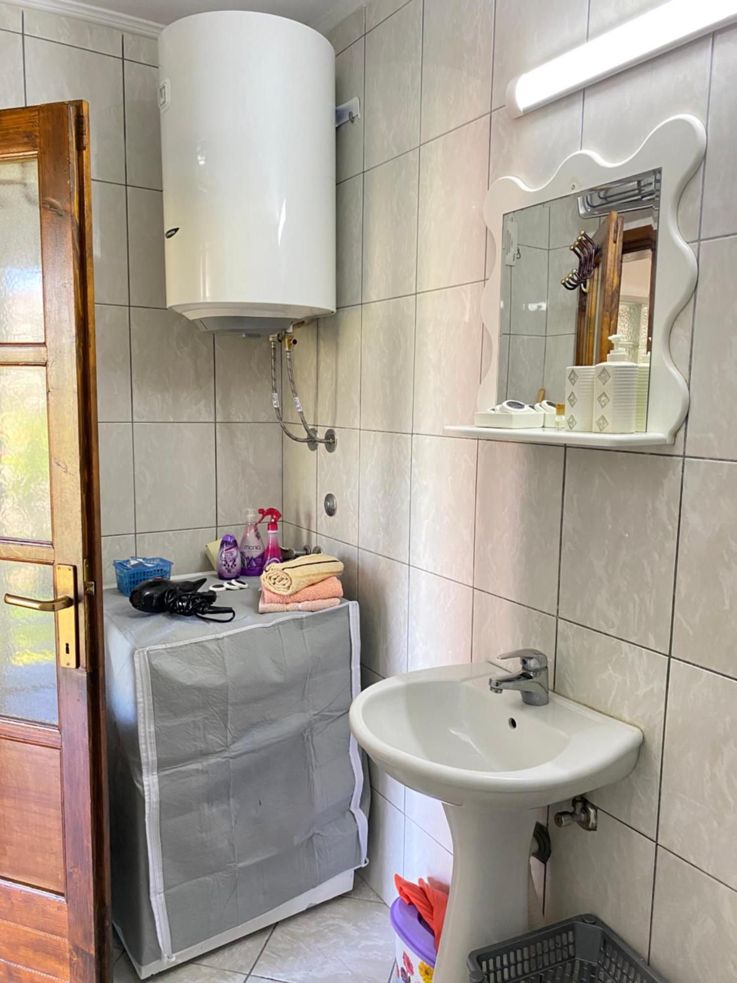 Apartman Konatar Цетине Экстерьер фото
