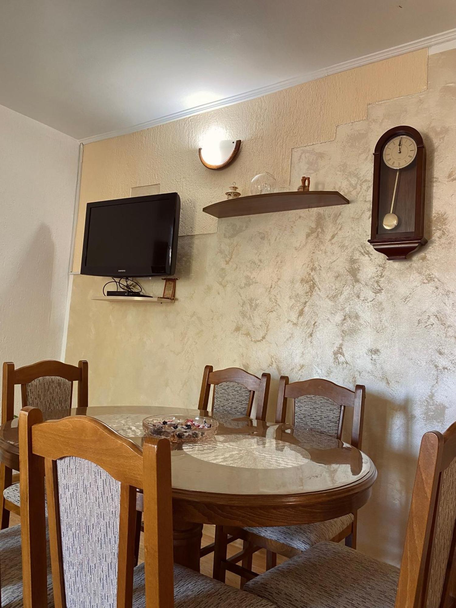 Apartman Konatar Цетине Экстерьер фото